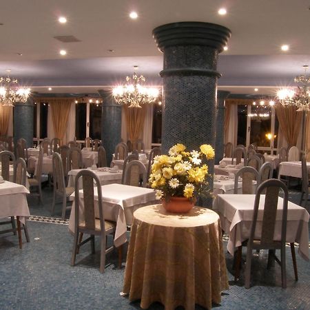 Hotel Torre Cristina Noja Esterno foto