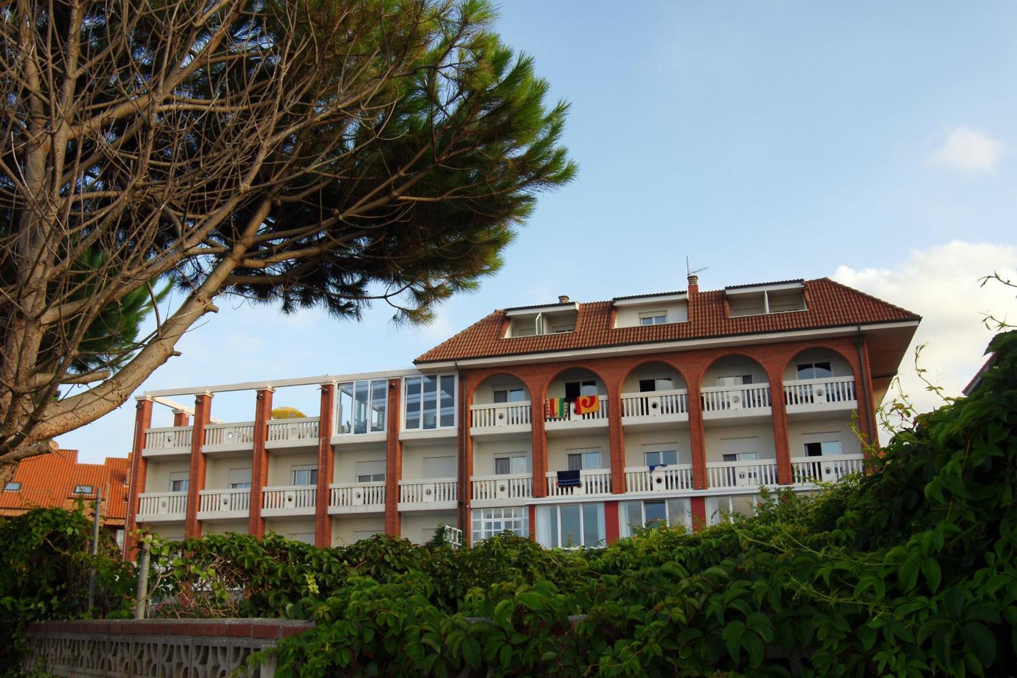 Hotel Torre Cristina Noja Esterno foto