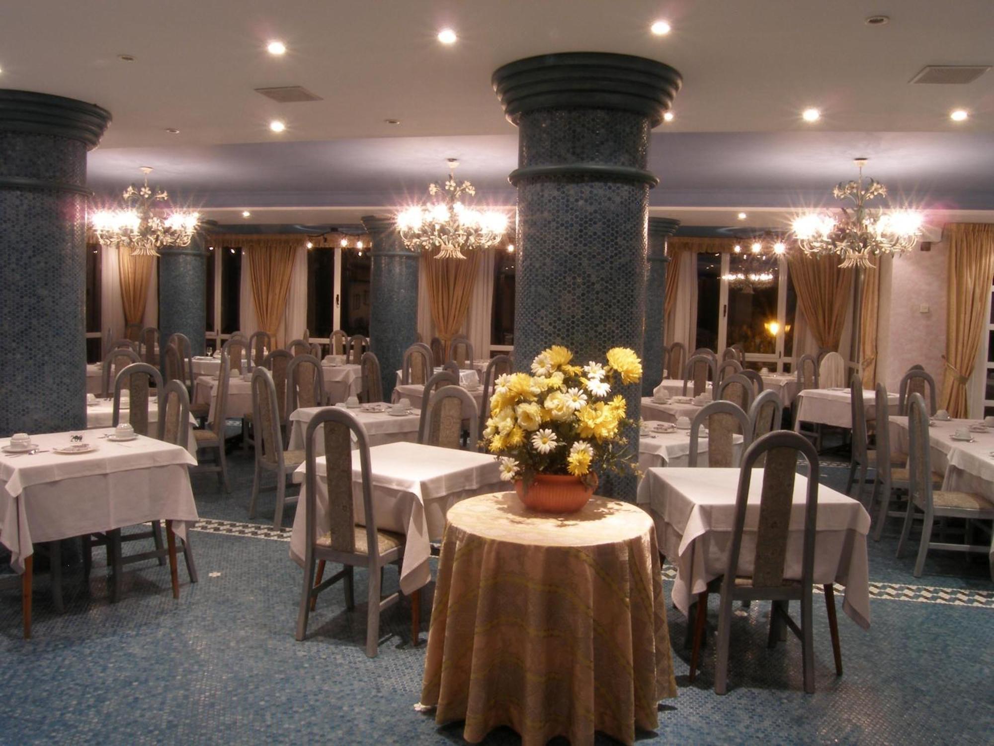 Hotel Torre Cristina Noja Esterno foto